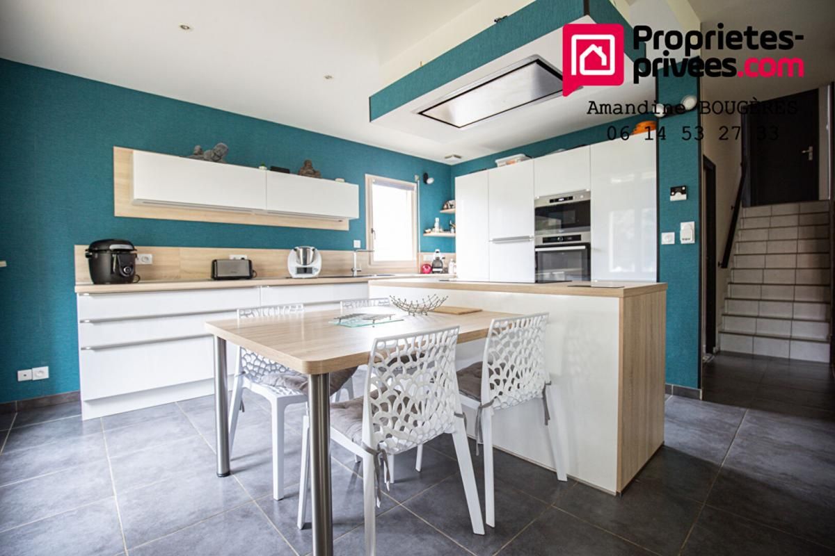 DOMALAIN MAISON 4 CHAMBRES - 2 SUITES PARENTALES - 3 SALLES DE BAINS- Grand garage- beau terrain- 264990 euros HAI 1