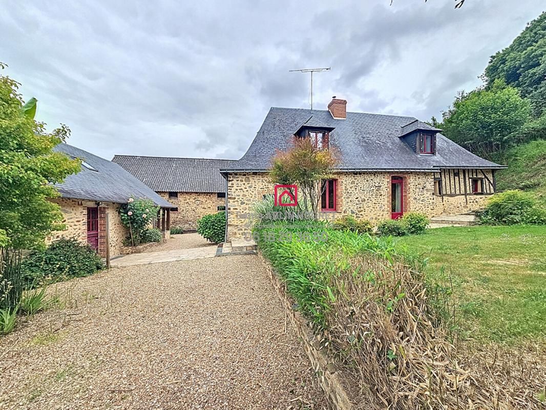 SEGRE Maison 115 m2 avec dépendances et étang 1