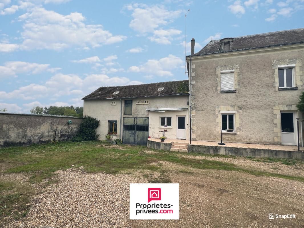 DANGE-SAINT-ROMAIN Maisons de 113 et 92m ² sur de 6000 m² de terrain 1