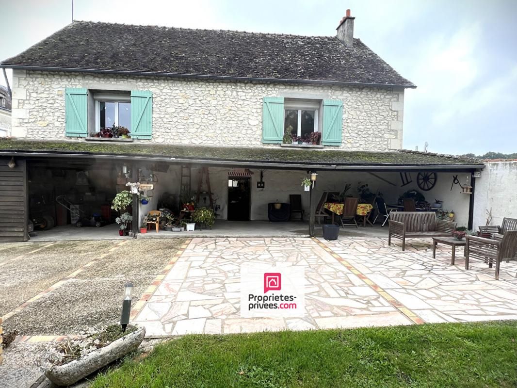 DANGE-SAINT-ROMAIN Maisons de 113 et 92m ² sur de 6000 m² de terrain 2