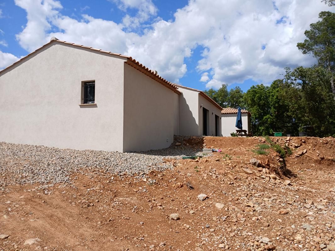 MONTFORT-SUR-ARGENS Maison neuve en RE2020 de 148.55 m2 sur 1200m² de terrain avec vue sur les collines - Montfort Sur Argens 3