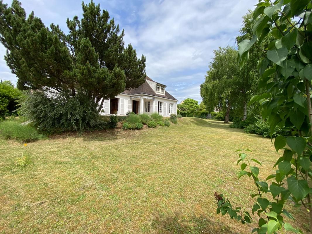APREMONT 60300 / Apremont / Maison  / 5 chambres / Sous-sol total 3