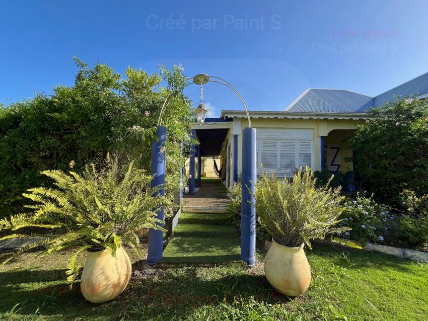 BAIE-MAHAULT Villa + T2 1