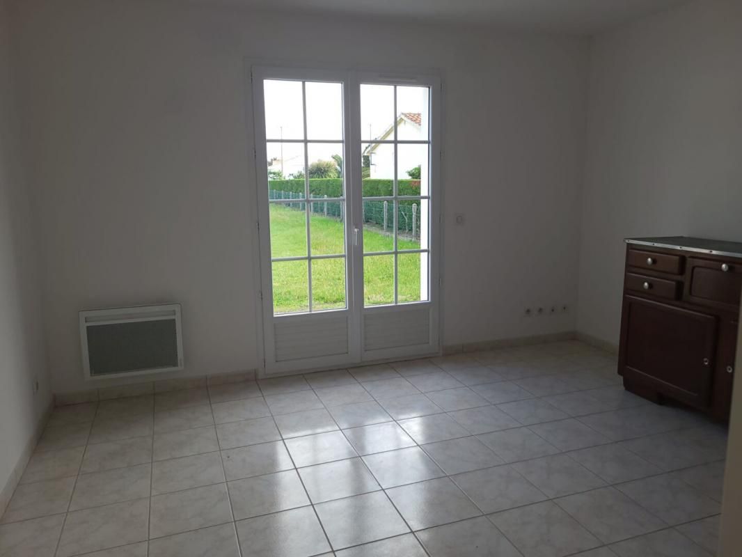 SAINT-HILAIRE-DE-RIEZ Maison Saint Hilaire De Riez 3 pièce(s) 63 m2 4