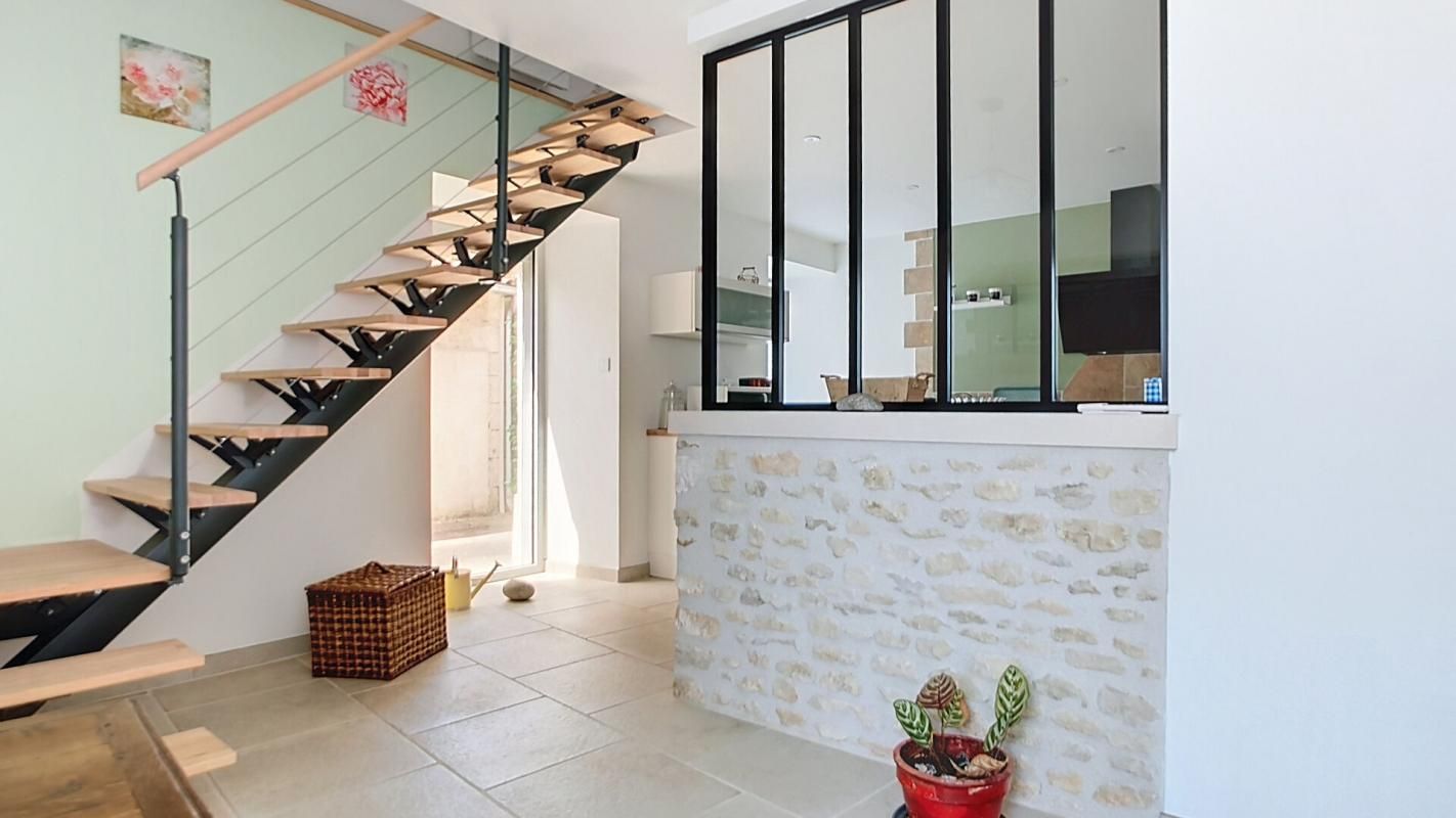 FLEIX Maison 3 pièce(s) 115 m2 - Fleix 86300 2