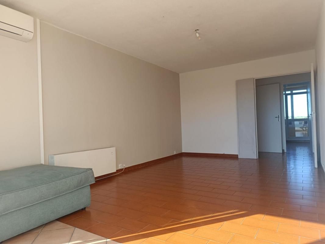 FOS-SUR-MER Appartement Fos Sur Mer 3 pièce(s) 77m2 Balcon et loggia 3