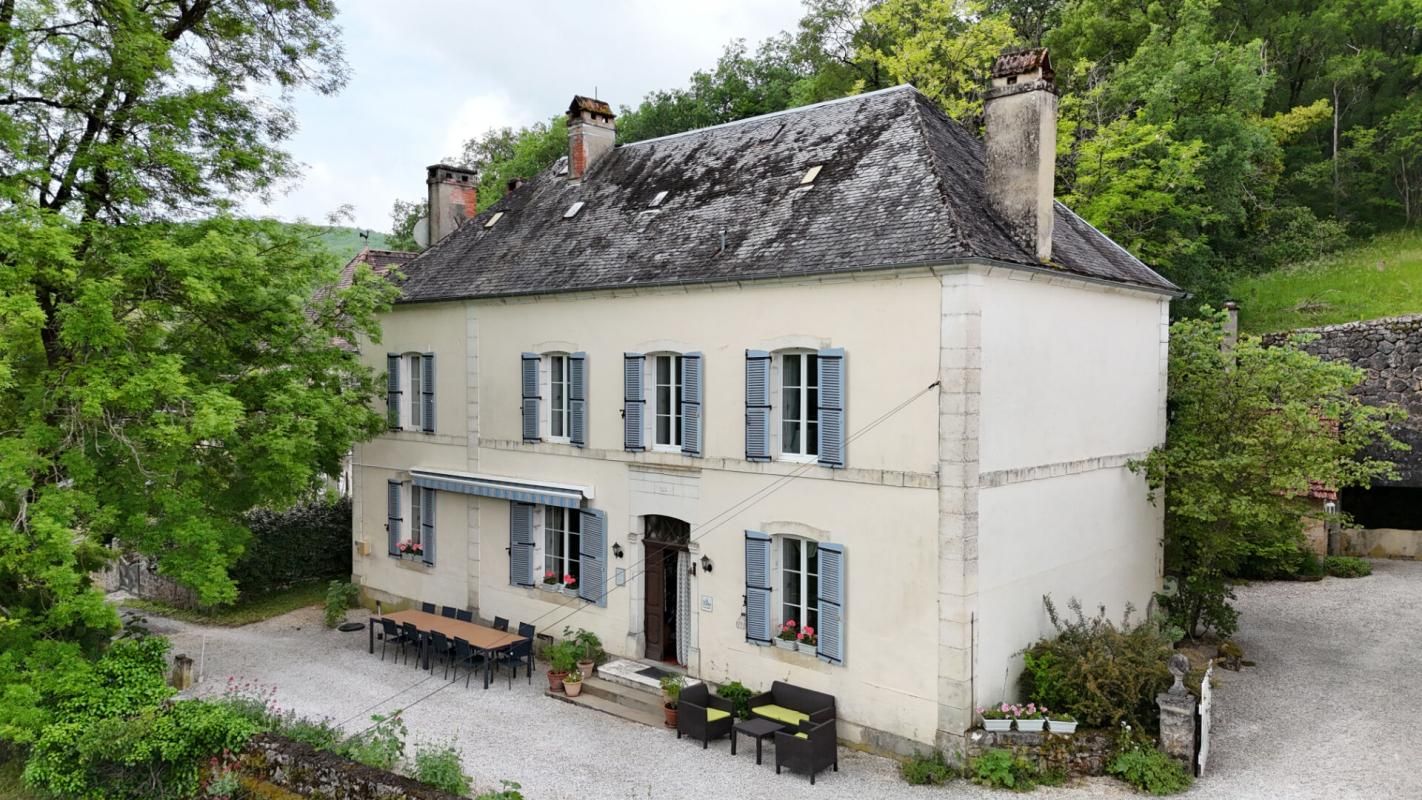 SOUILLAC Superbe ensemble avec 5 gites et piscine 2
