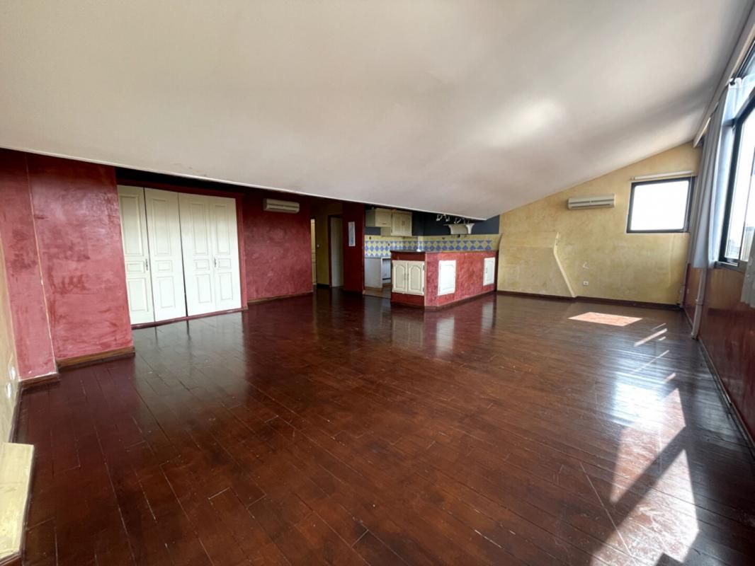 HYERES Appartement T4 - Centre-ville Hyères 4