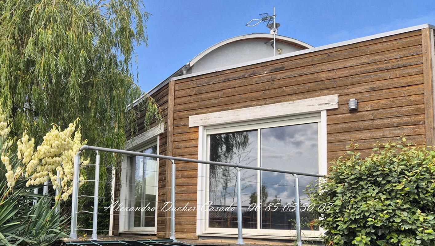 PEYRUIS Maison récente de 130m² avec vue, garage et jardin 2