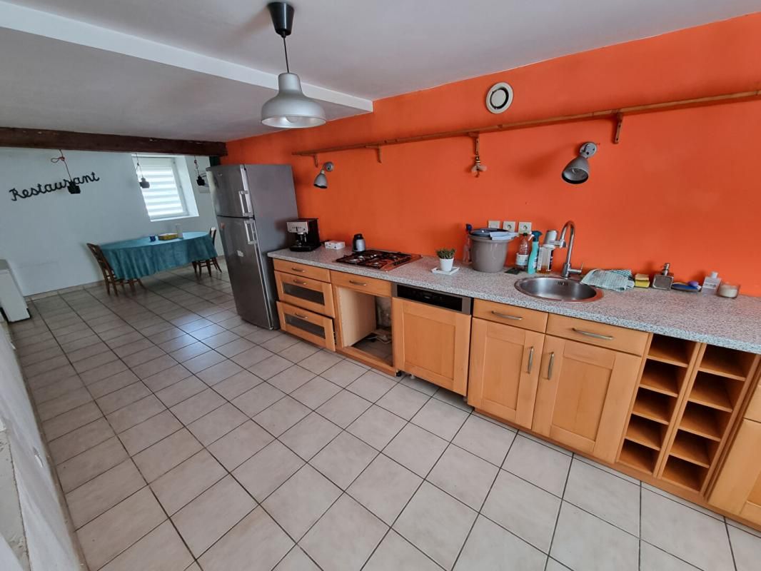 SAINT-PAUL-DE-VARAX Maison Saint Paul De Varax 5 pièces 170 m2 3