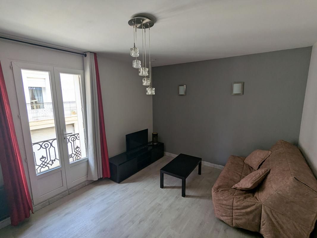 BEZIERS BEZIERS - Immeuble de 2 appartements et garage 3