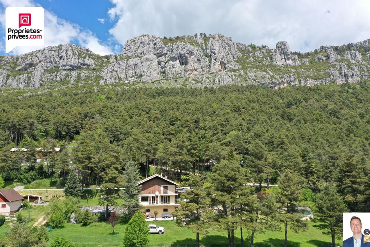 CAILLE Villa Chalet 142 m2 6 pièces / Garage / Terrain 3200 m2 2