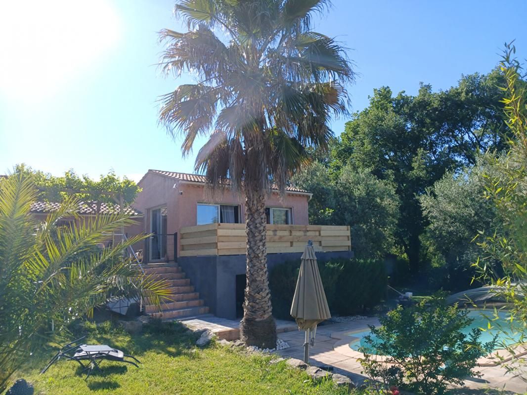 LE VAL Villa 7 pièces de 149m2 avec piscine sur 2000m² de terrain - LE VAL 1