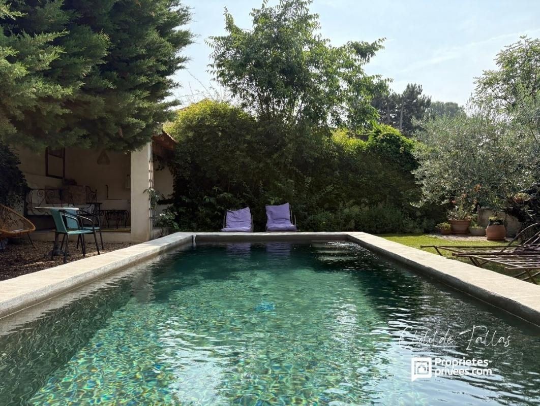 VAISON-LA-ROMAINE Maison de charme avec gîtes, jardin paysagé et piscine , Vaison-la-Romaine, centre-ville 2
