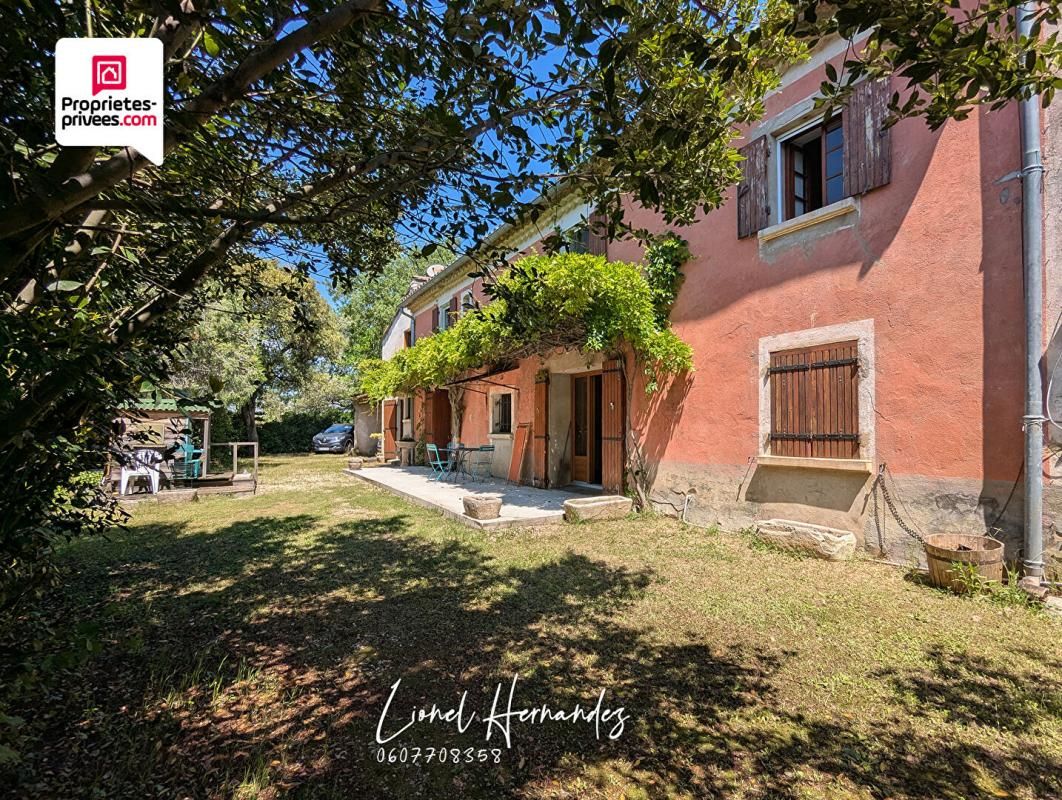 Mas en pierre de 140m² habitables avec terrain de 5268m² situé à Saint Just Et Vacquieres