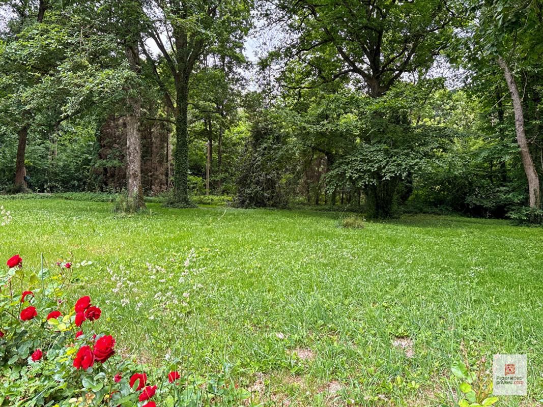 DURTAL Maison Durtal 8 pièce(s) 203.23 m2 4