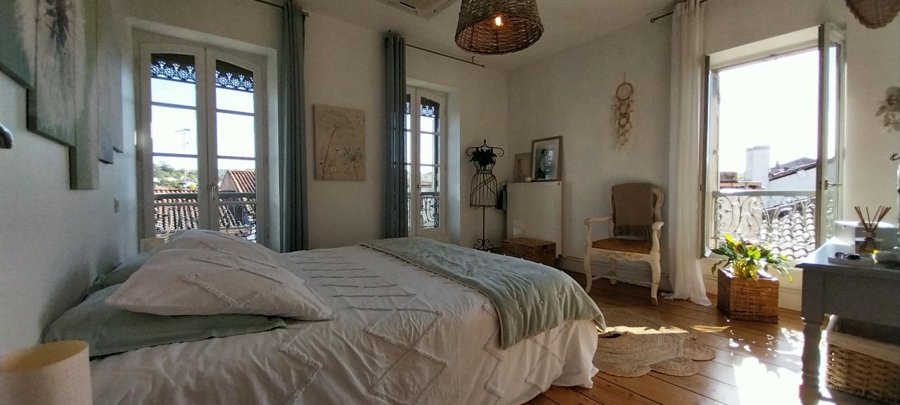 AGEN AGEN 47000 Appartement 5 pièce(s) 115 m2 4
