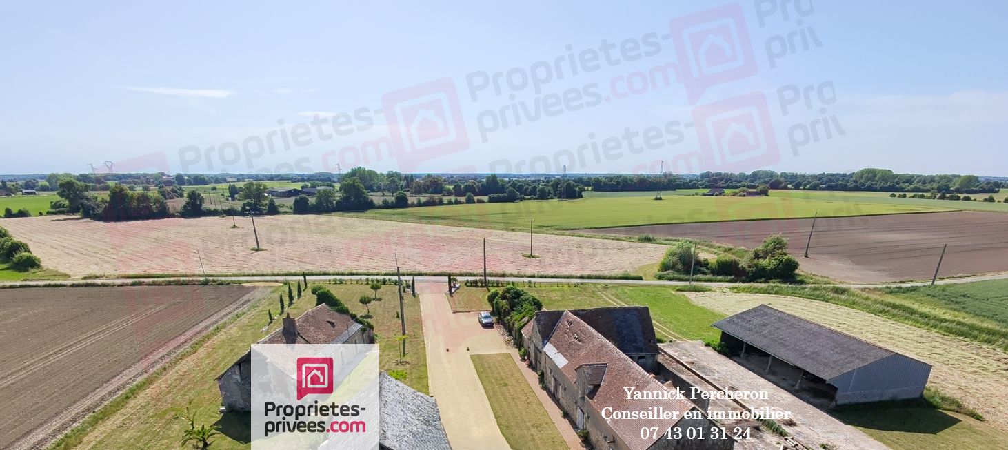 À vendre Ancien corps de ferme à rénover avec potentiel touristique - sur plus de 5 hectares de terrain
