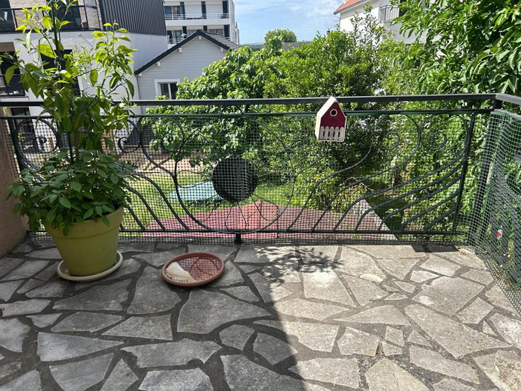 FONTENAY-SOUS-BOIS Maison Fontenay 5 pièces 4 chambres 113 m2 et 2 terrasses/jardinet 2