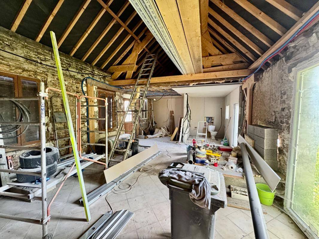 CORBIE Maison à terminer de rénover ,58m2 au sol à Corbie 2