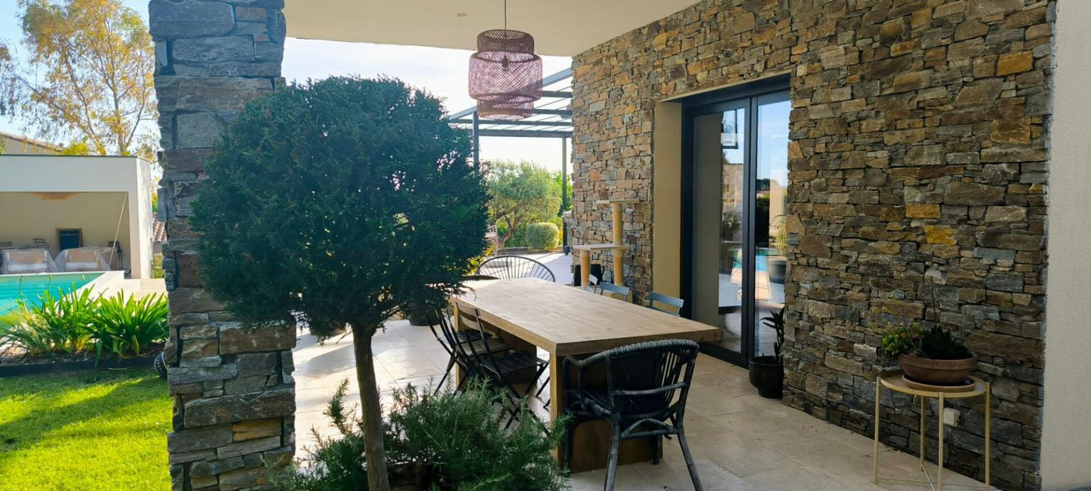 Villa Contemporaine Sur les hauts de la Lègue entre Carpentras et Saint Didier