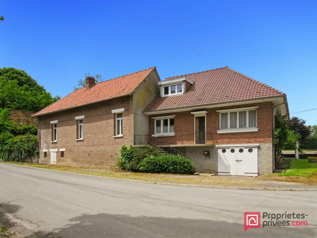 Maison à la campagne sur 4220 m² de terrain À moins d'une heure de la Côte d'Opale