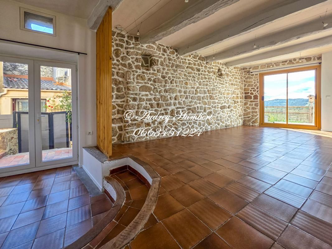 PIERREVERT EXCLUSIVITE, Pierrevert MDV avec terrasse et balcon, 6 pièces 144 m2 2