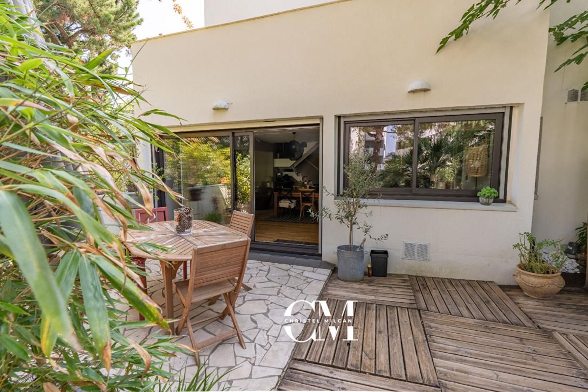 BORDEAUX Bordeaux-Caudéran-Primrose Duplex 96m² jardin, piscine, garage et parking 4