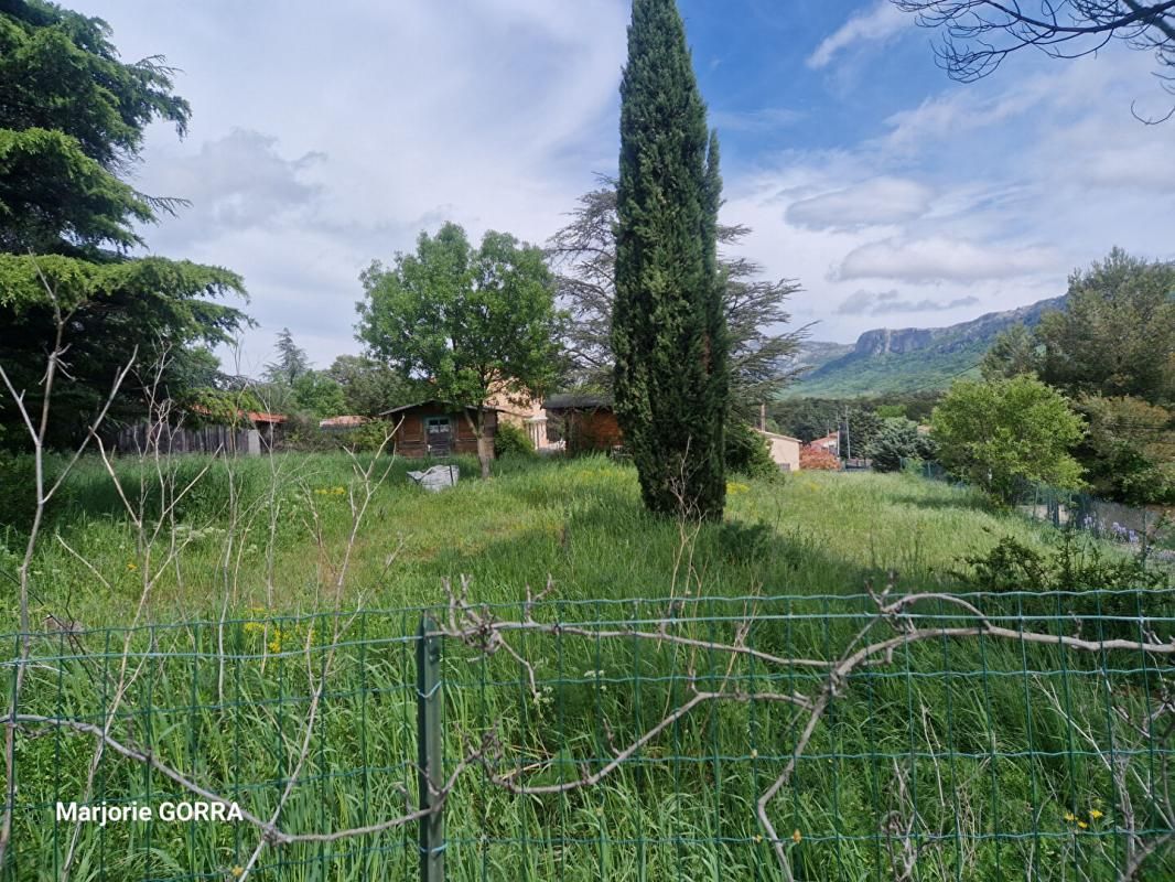PLAN-D'AUPS-SAINTE-BAUME PLAN D'AUPS Ensemble immobilier de 330 m² au fort potentiel 2