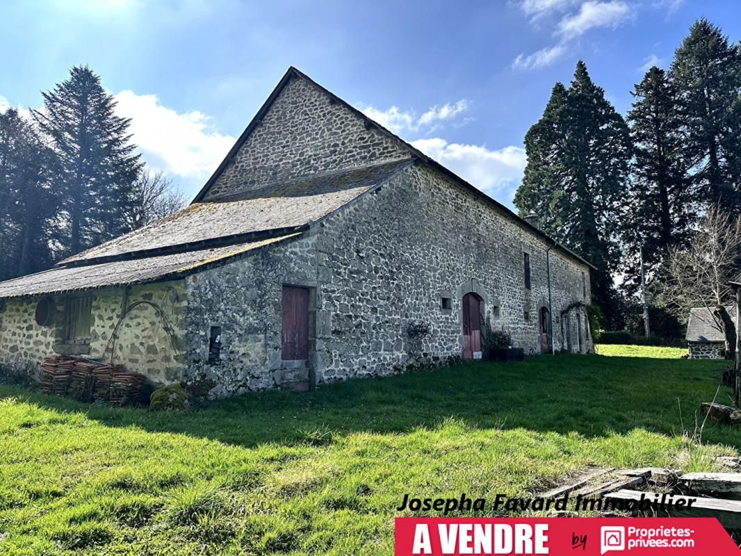 TREIGNAC Grange de 192 m² à rénover avec  terrain 14 260 m²  à Treignac 3