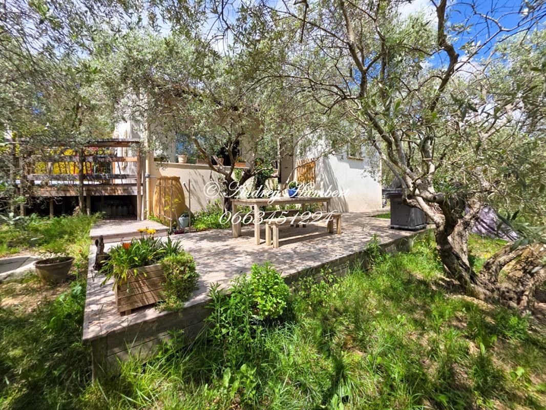 VILLENEUVE Villeneuve , Maison de charme, 156 m² avec vue panoramique et piscine sur 1000 m² plantés d'oliviers 1