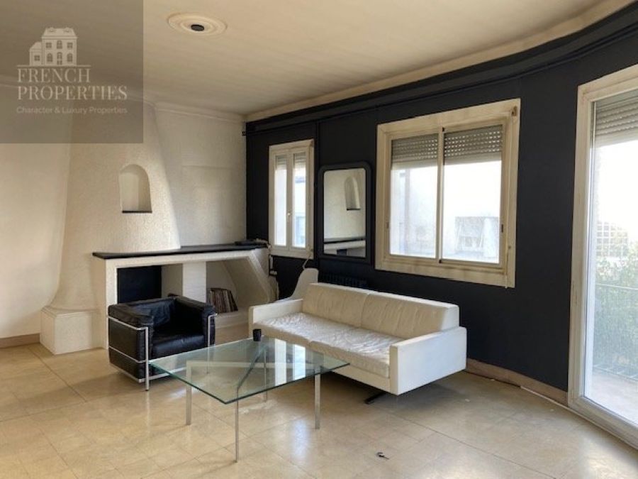 PERPIGNAN Appartement  terrasse -  Premier étage - Surf hab  122m²  - Copropriété de 03 lots -  Proche centre ville de Perpignan 2