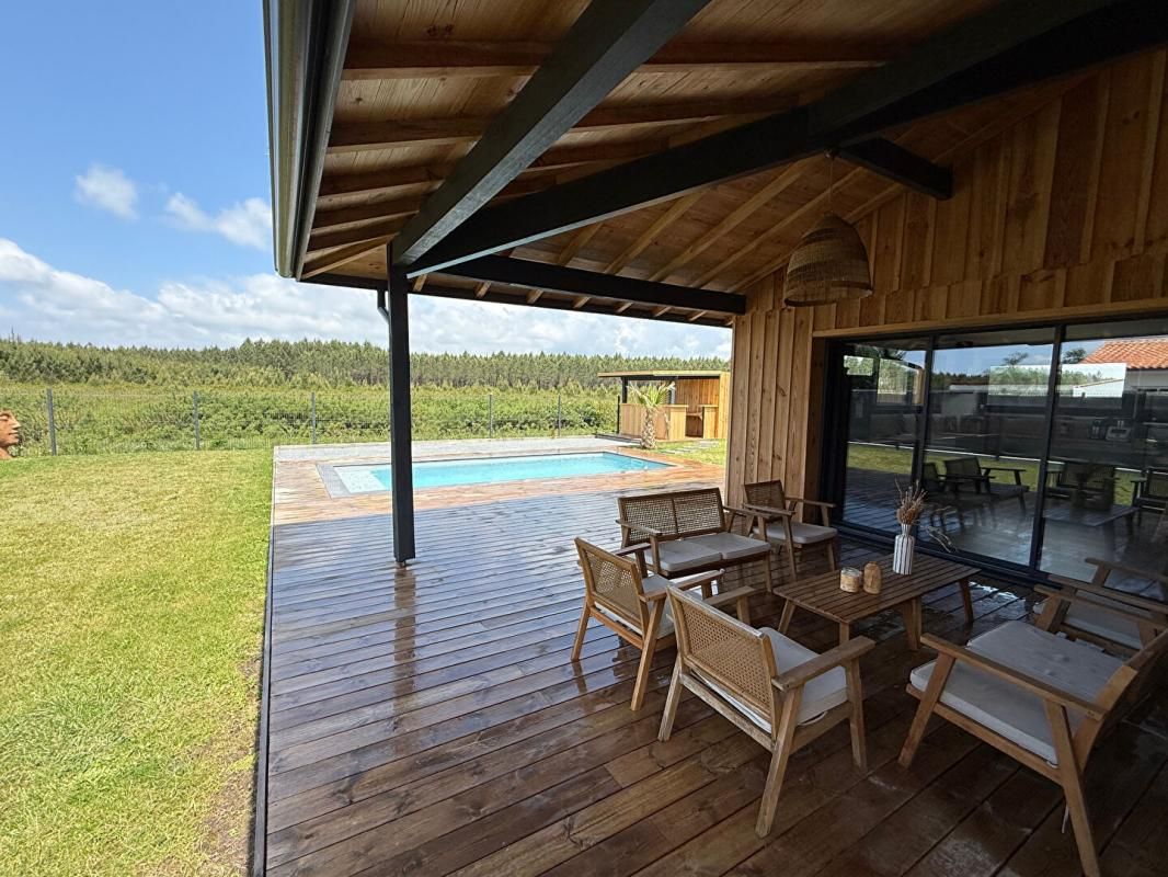 MIOS MAISON 3CH 135M² AVEC GARAGE PISCINE ET CUISINE D'ETE SUR TERRAIN DE 645M² 3
