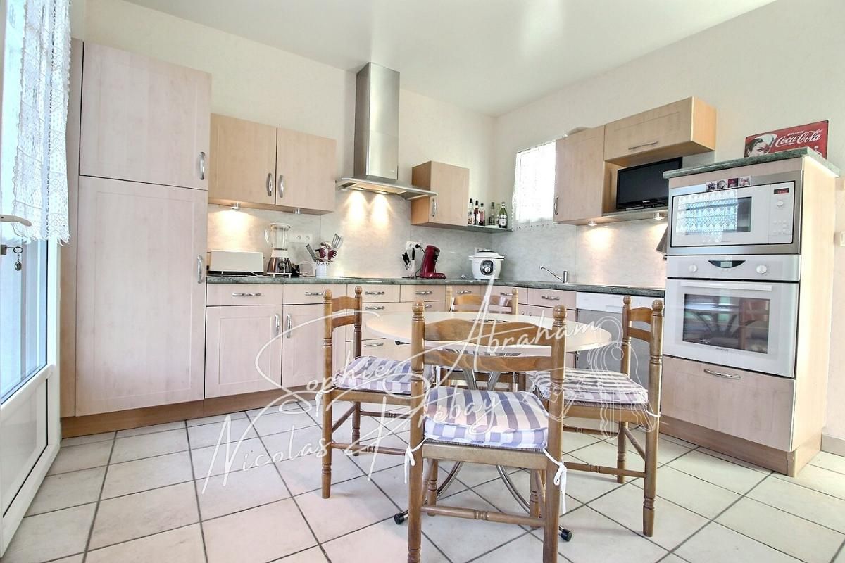 ANGERVILLE Maison individuelle avec grand jardin en plein coeur de Janville en Beauce 3