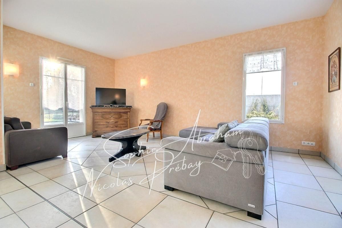 ANGERVILLE Maison individuelle avec grand jardin en plein coeur de Janville en Beauce 4