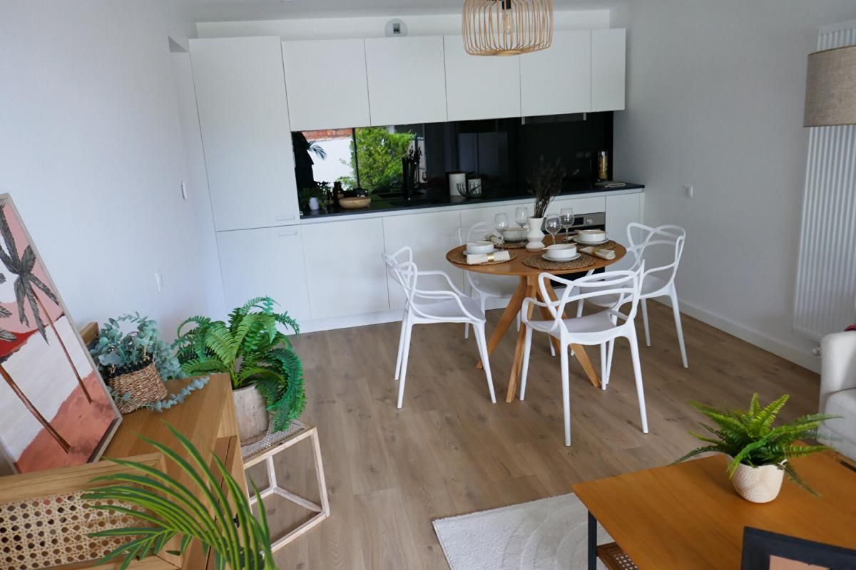 MÉRIGNAC ST AUGUSTIN APPARTEMENT DEUX PIECES AVEC JARDIN ET TERRASSE