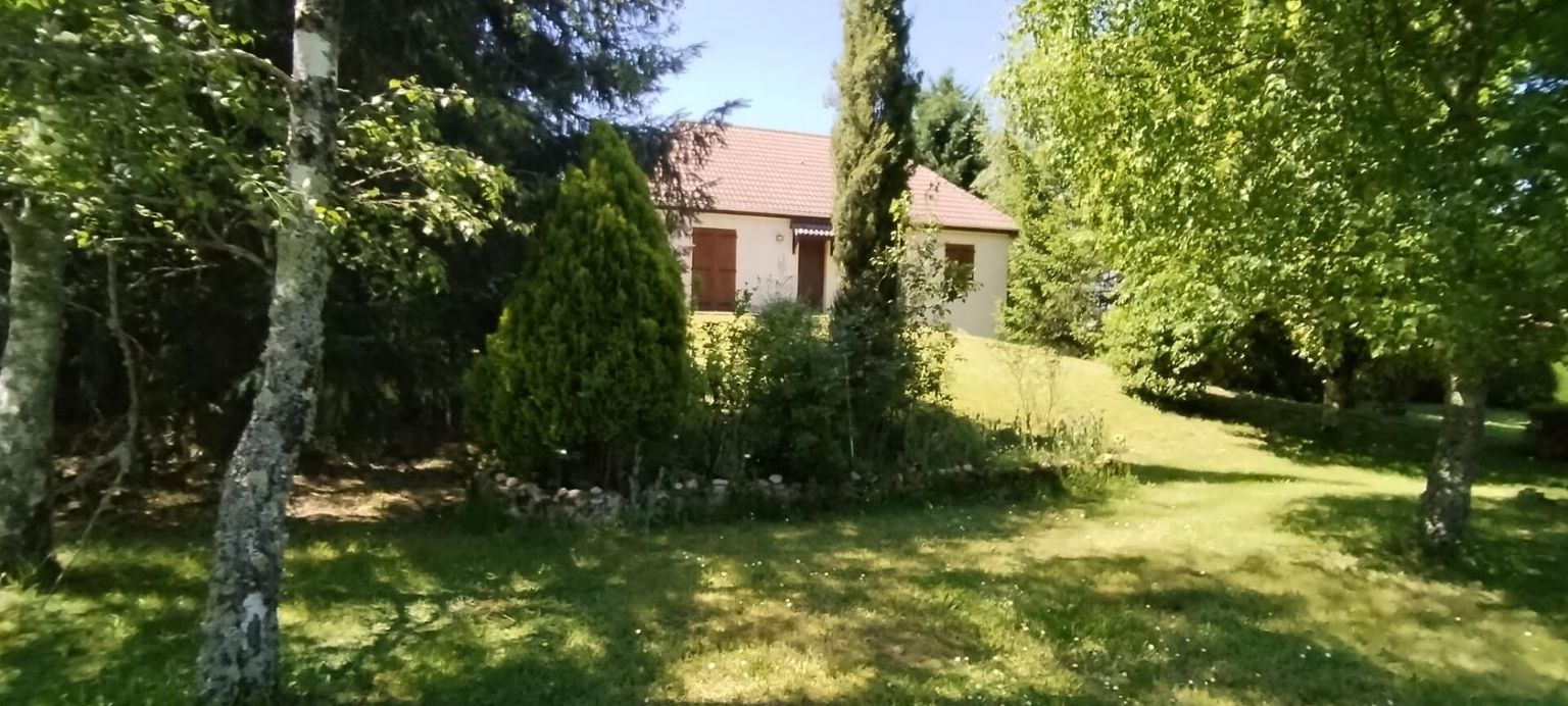 FLAVIGNAC Maison 5 pièces 176.83 m2 avec jardin arboré 4000 m² 3