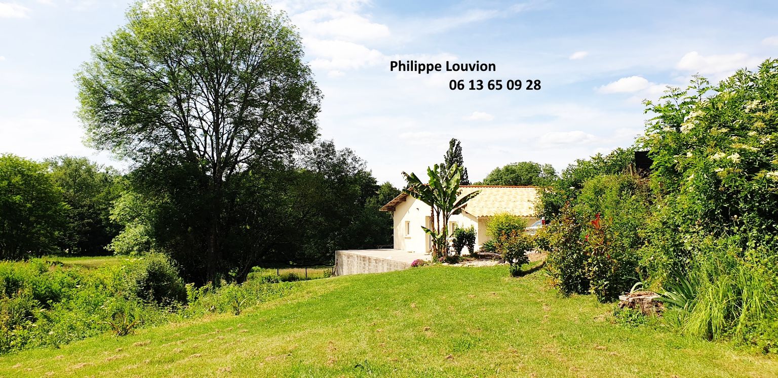 CASTELMORON-D'ALBRET Maison Castelmoron d'Albret 9 pièce(s) 210 m2 1