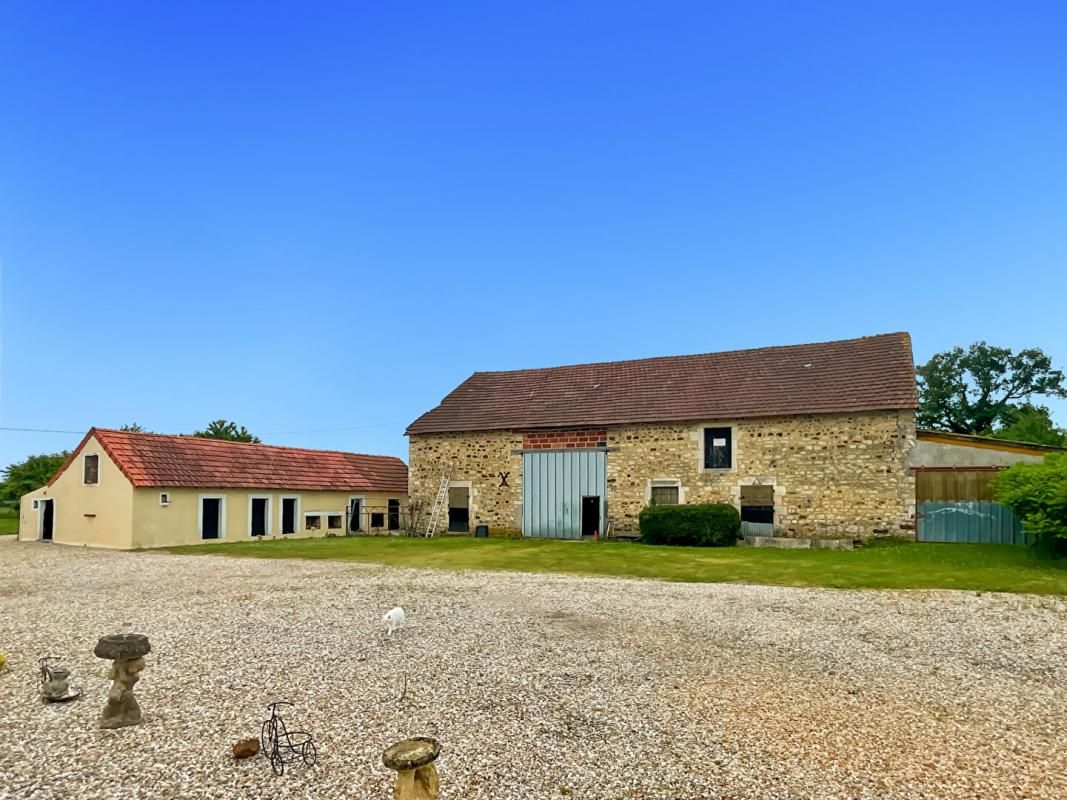 Magnifique longère et son gîte de 164m2à Bommiers? Terrain de 1,2 hectares