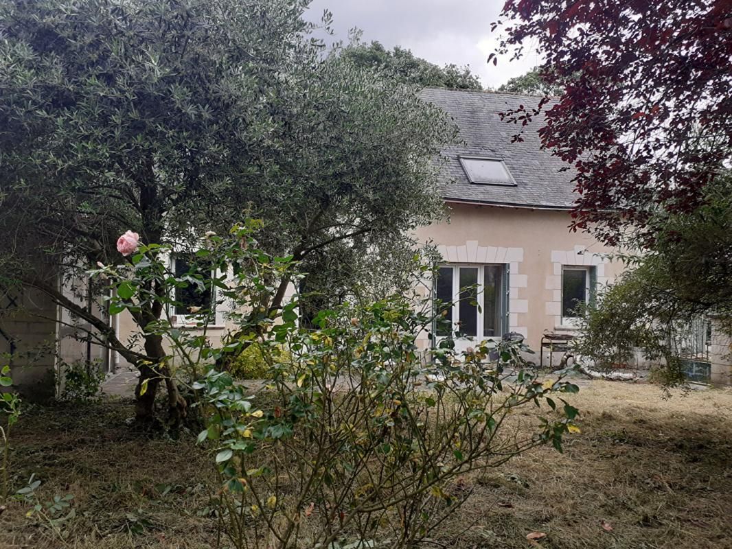 BAUGÉ-EN-ANJOU Maison Bauge En Anjou 8 pièce(s) 183 m2 1