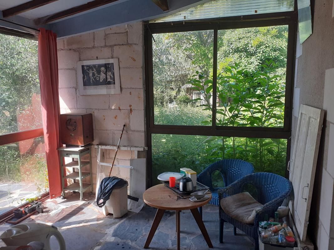 BAUGÉ-EN-ANJOU Maison Bauge En Anjou 8 pièce(s) 183 m2 2