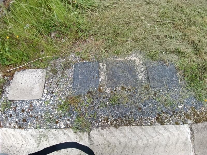 CLERON Vallée de la Loue-Cléron- Terrain plat constructible et viabilisé de 12 ares environ 4