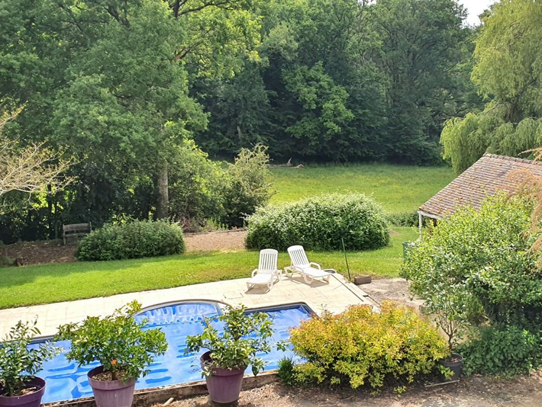 CELON Maison de campagne sur sous sol de 280 m2 7 piéces 5 chambres 4