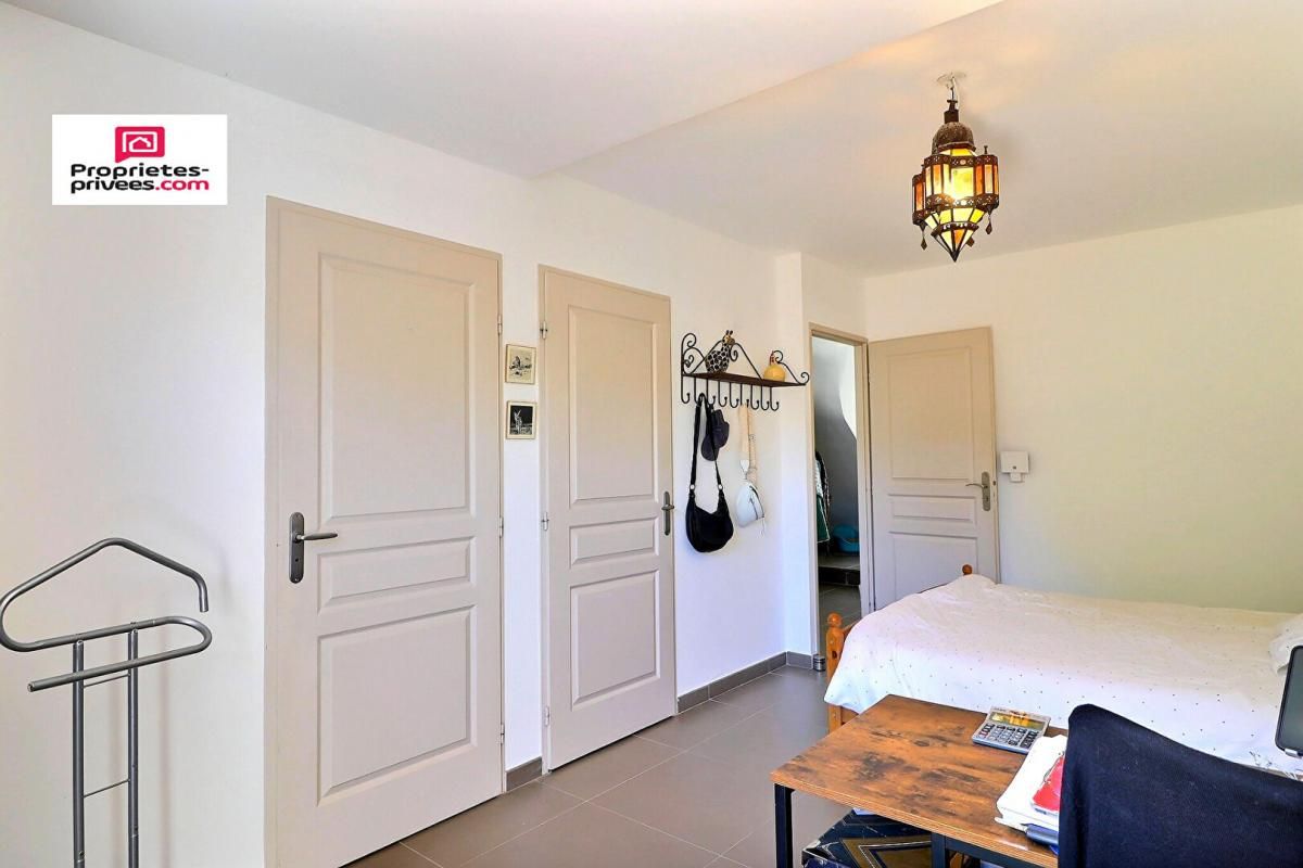 LE BEAUSSET Maison Le Beausset 4 pièce(s) 137.13 m2 4