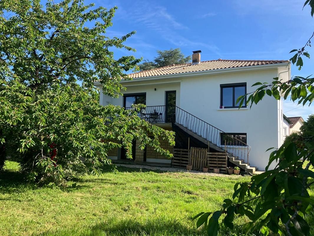 BERGERAC Maison Bergerac 5 pièces 139 m² - 259 000 Euros - 3