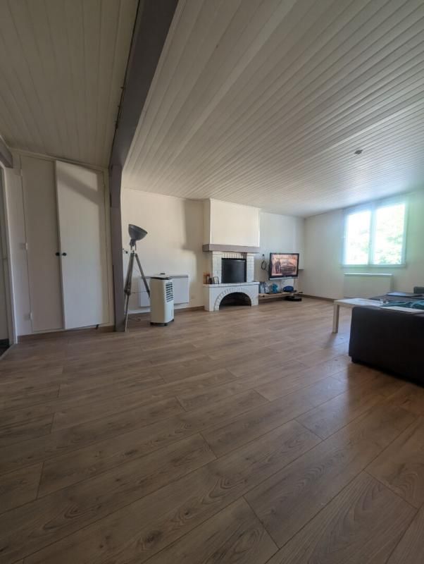 CHINON A Vendre - Maison de ville - 37500 Chinon 5 pièces - 150 m2 4