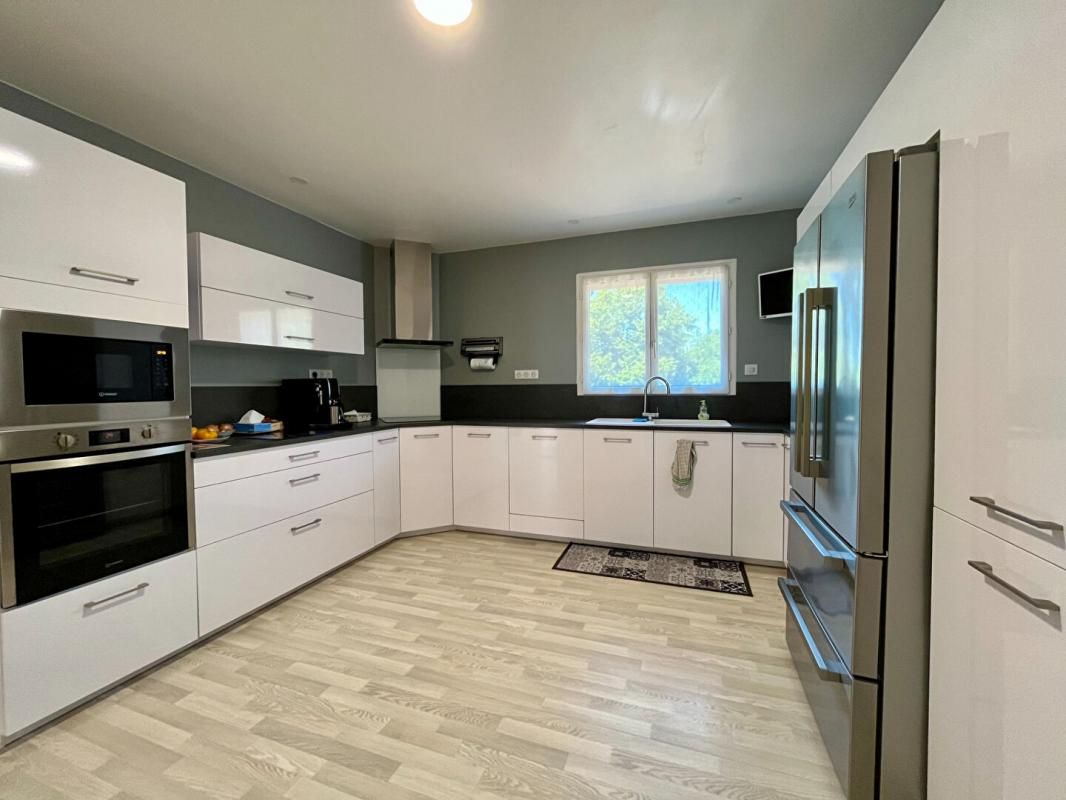 PUJOLS Maison T5 de 162 m² - Pujols 3