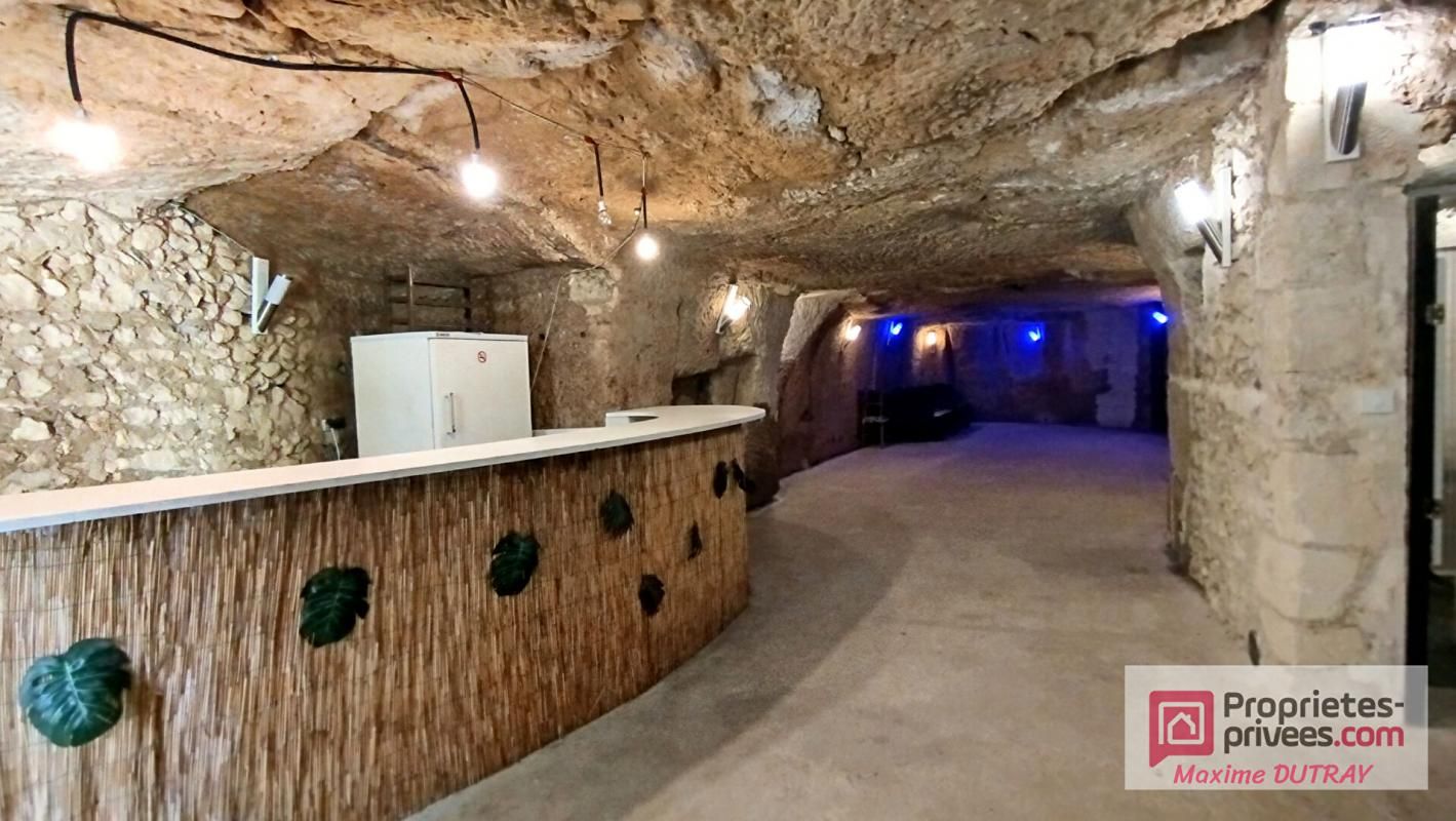 MONTLOUIS-SUR-LOIRE Cave festive 1