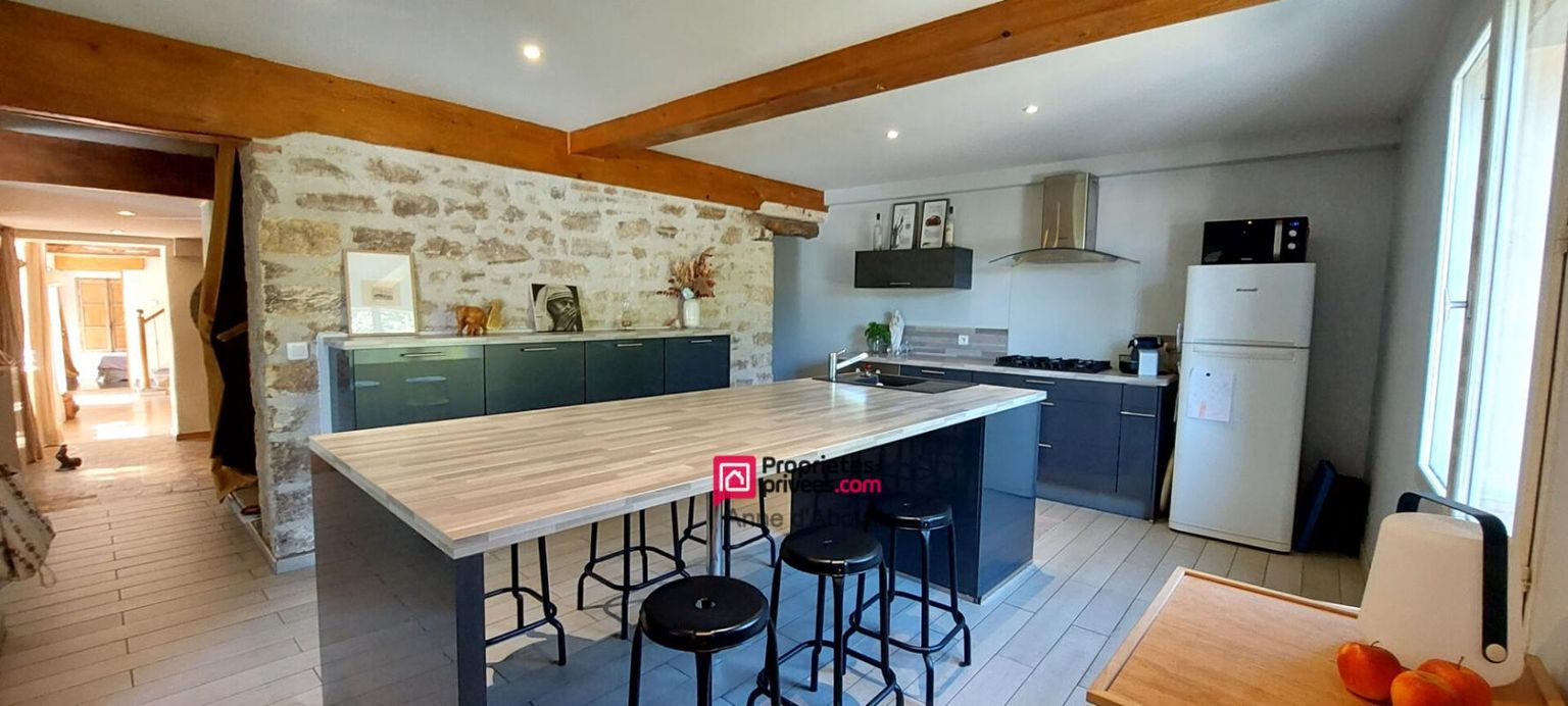 Maison Quincieux 7 pièce(s) 213 m2