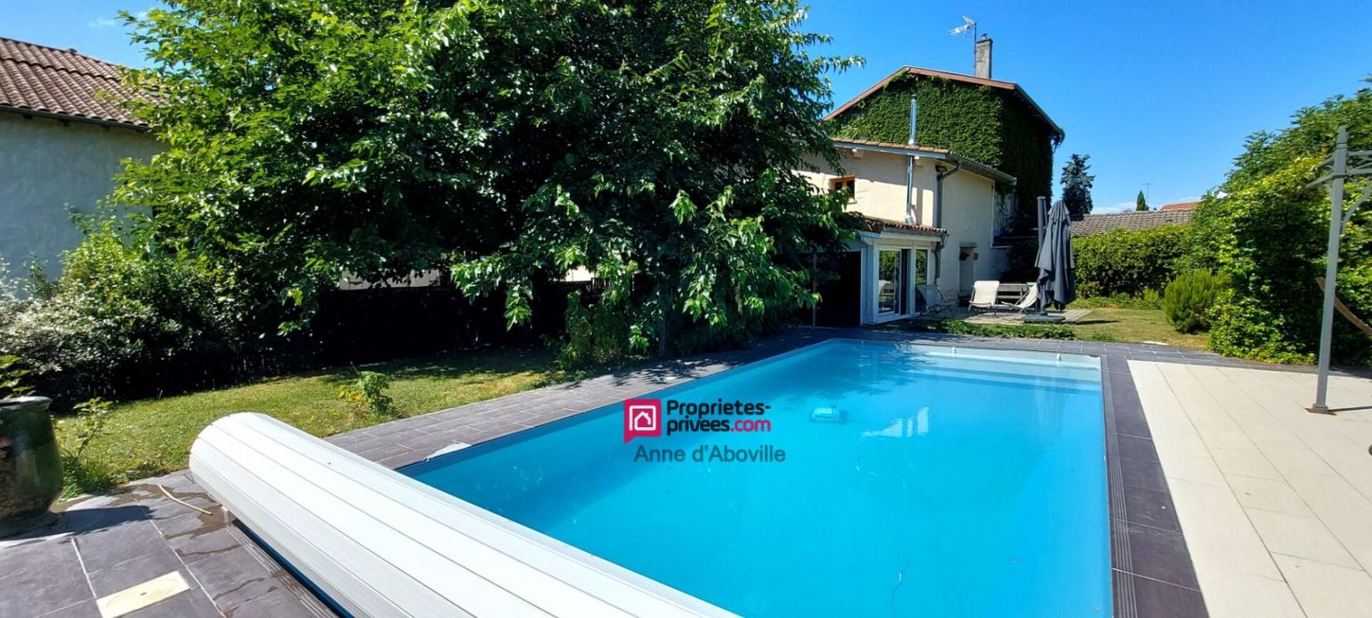 QUINCIEUX Maison Quincieux 7 pièce(s) 213 m2 2